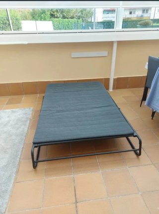 Sofá Cama Gris Tela y Metal