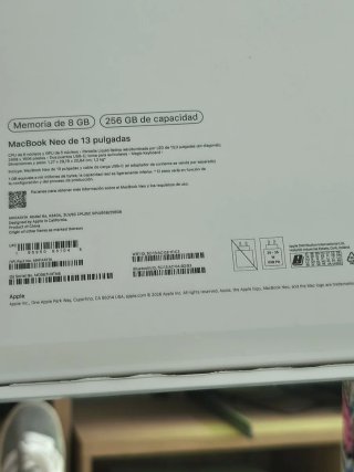 MacBook Neo 13 8GB RAM 256GB Amarillo, impecable