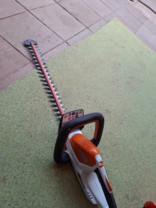 Cortasetos Stihl HSA45 a batería