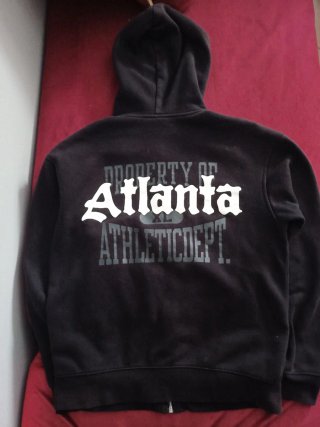 Sudadera H&M Negra con Cremallera "Atlanta"