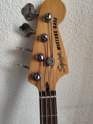 Bajo Eléctrico Squier Mustang Azul