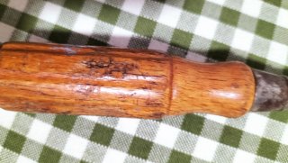 Cacciavite con manico in legno