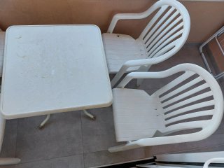 Mesa plegable y 4 Sillas de Exterior