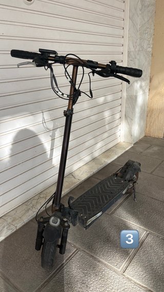 3 Patinetes Eléctricos