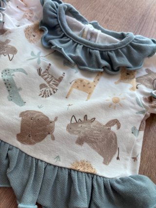 Conjunto 1 mes bebé niña Calamaro estampado safari