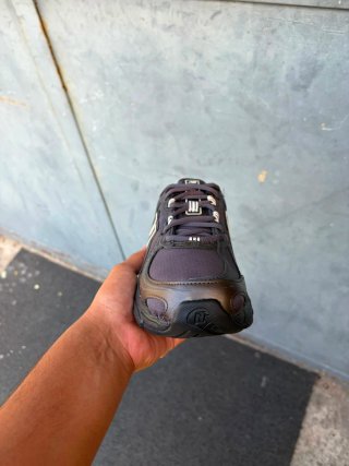 New Balance 740 Scarpe Uomo Nero Grigio