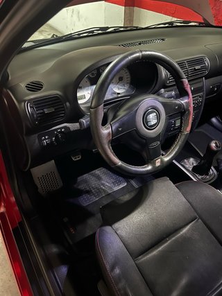 SEAT Leon Cupra R mk1