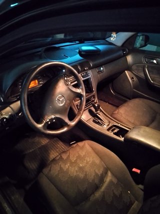 Mercedes-Benz Clase C 2004
