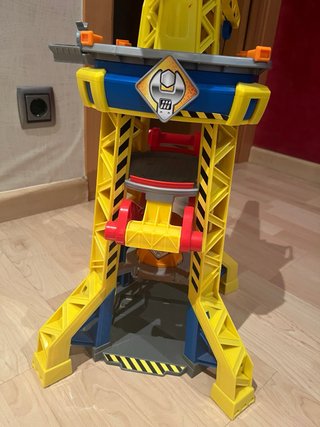 Grúa de juguete patrulla canina