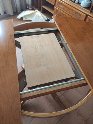 Mesa redonda extensible de madera