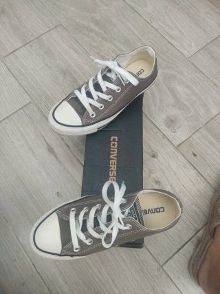 Zapatillas Converse grises Puestas 1 vez