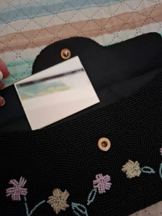 Pochette vintage perline