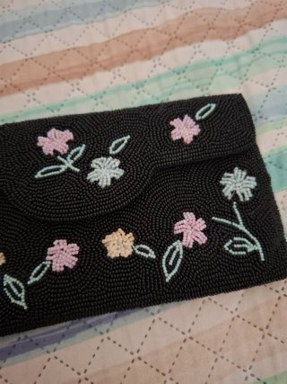 Pochette vintage perline