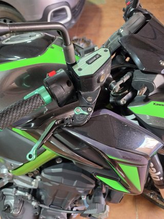 Kawasaki Z900 Neumático Trasero