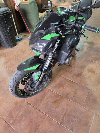 Kawasaki Z900 Neumático Trasero