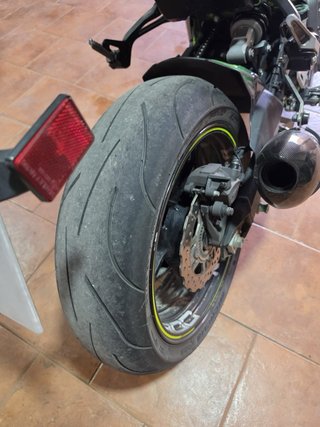 Kawasaki Z900 Neumático Trasero