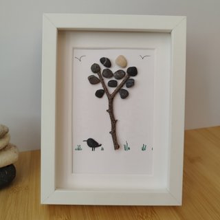 Cuadro Artesanal Árbol y Pájaro | Pebble Art