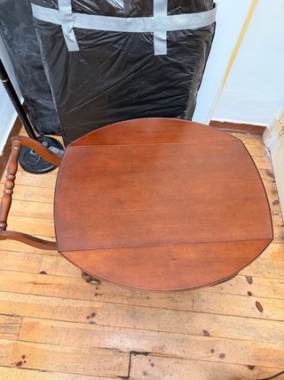 Mesita auxiliar de madera