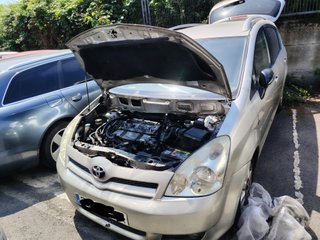 Toyota Corolla verso 2004 se vende para despiece