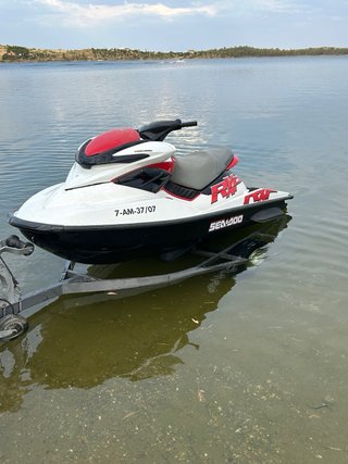 Sea-Doo RXP 215 moto acuática
