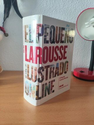 El pequeño Larousse ilustrado LEER
