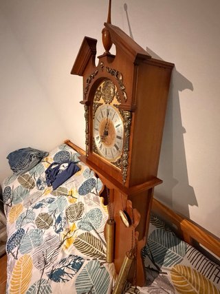 Reloj de pared antiguo madera