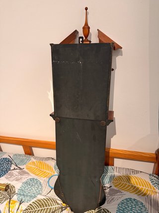 Reloj de pared antiguo madera