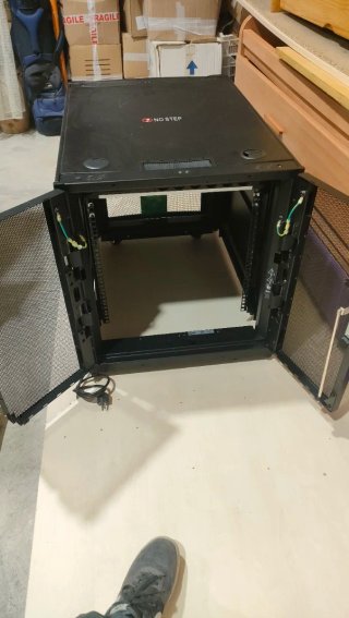 Gabinete Servidor APC Independiente 740513971