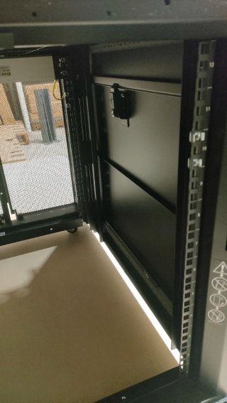 Gabinete Servidor APC Independiente 740513971