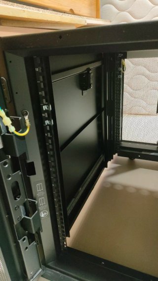 Gabinete Servidor APC Independiente 740513971