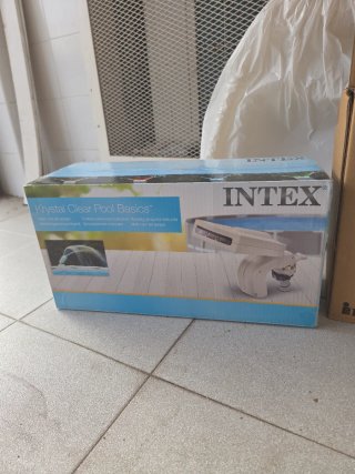 Depuradora y Fuente Intex Piscina