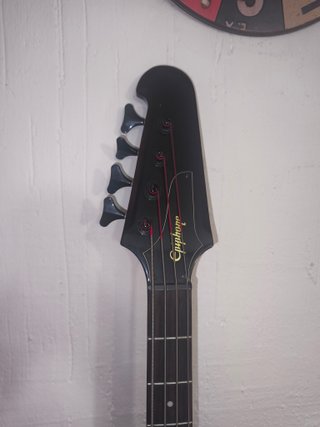Bajo Epiphone Thunderbird IV 2008
