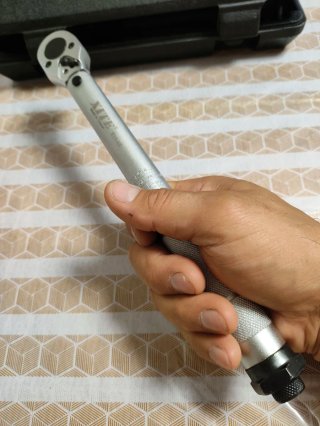 Llave dinamométrica XITE 1/2" 10-60 NM, nueva.