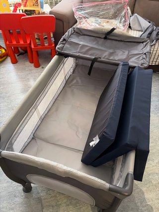 Cama portátil para bebé y niño