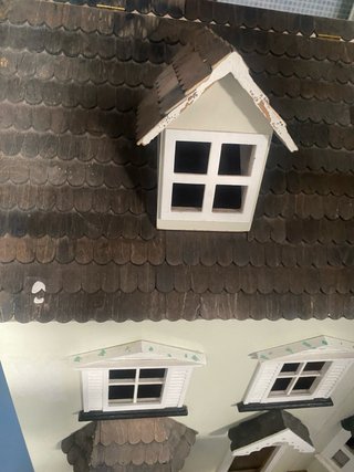 Casita de muñecas de madera grande