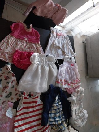 Lote 16 vestidos bebé niña 3-6m y zapatitos.