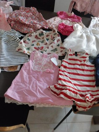 Lote 16 vestidos bebé niña 3-6m y zapatitos.