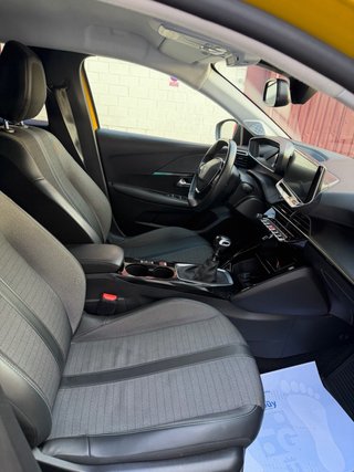 Peugeot 208 2022