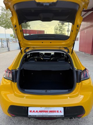 Peugeot 208 2022