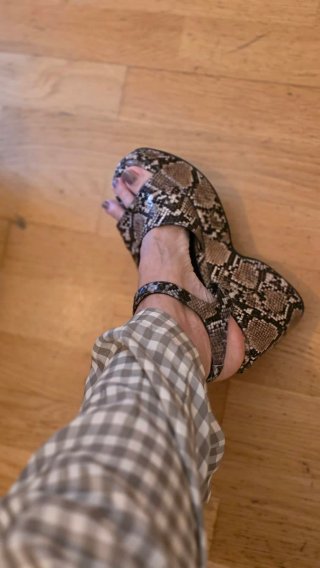 Sandalias SixtySeven Tacón Serpiente
