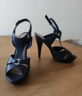 Sandalias UTERQUE Azul marino