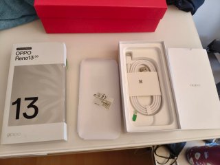 Oppo Reno 13 5G 256GB 12GB RAM