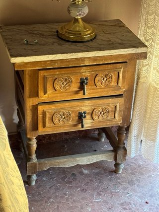 Dormitorio madera tallada antiguo