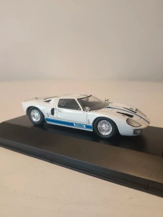 Coche Ford GT40 MK I 1967 1:43