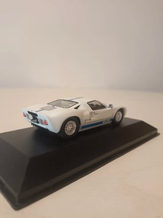 Coche Ford GT40 MK I 1967 1:43