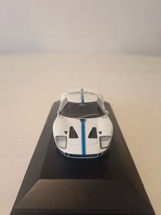 Coche Ford GT40 MK I 1967 1:43