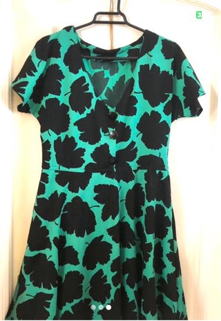 Vestido estampado hojas verano
