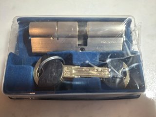 Cilindro Tesa TX80 50x40mm con 5 llaves