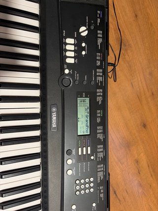 Teclado Yamaha EZ 220+ Soporte + banco