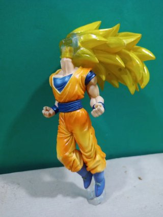 Lote de figuras de acción Goku y otros personajes